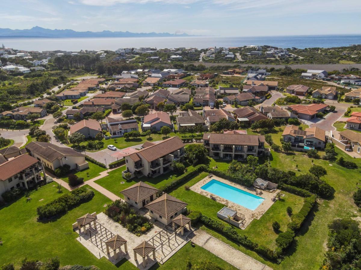 Seventeen Whale Rock Gardens With Back Up Power For Loadshedding Plettenberg Bay Exterior photo
